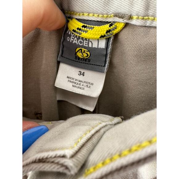 The North Face A5 Series Khaki 11.5" Cargo Shorts Men's Size 34 - Picture 7 of 10
